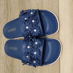 Adorable Blue Slides, Size 8-9
